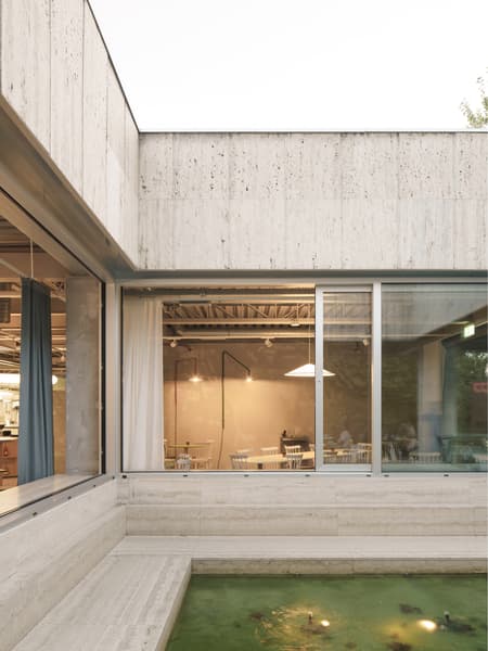 SJK Pavillion Bistro Ferdinand